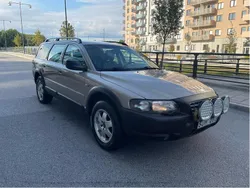 Brun Begagnad 2001 Volvo XC70 SUV | 30 000 kr (Marknadspris)