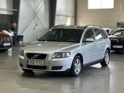Silver Begagnad 2007 Volvo V50 Kinetic Kombi | 39 900 kr (Marknadspris)