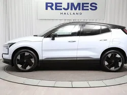 Grå Begagnad 2023 Volvo EX30 Ultra SUV | 389 500 kr