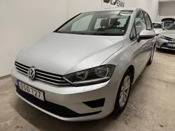 Silver (silver metallic) Begagnad 2015 VW Golf VII Halvkombi | 99 500 kr (Marknadspris)