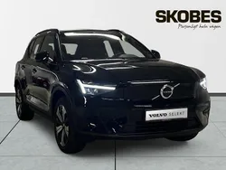 Svart Begagnad 2023 Volvo XC40 Core SUV | 334 900 kr