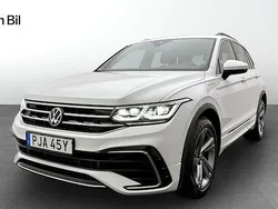 Vit Begagnad 2023 VW Tiguan R-line SUV | 419 900 kr (Dyr)