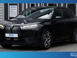 Svart Begagnad 2022 BMW iX SUV | 629 900 kr (Marknadspris)