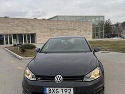 Begagnad 2017 VW Golf VII Halvkombi | 144 000 kr (Marknadspris)