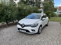 Vit Begagnad 2019 Renault Clio GrandTour Zen Kombi | 90 000 kr (Marknadspris)