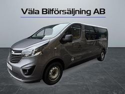 Grå Begagnad 2018 Opel Vivaro Van | 219 900 kr