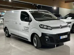 Vit (icy white) Begagnad 2023 Citroën e-Jumpy Business Class Minibuss | 418 625 kr (Marknadspris)