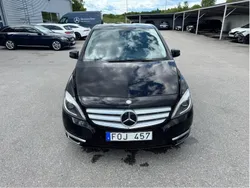 Svart Begagnad 2012 Mercedes B180 Minibuss | 48 990 kr (Marknadspris)