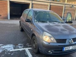 Begagnad 2006 Renault Clio R.S. Halvkombi | 18 000 kr (Marknadspris)