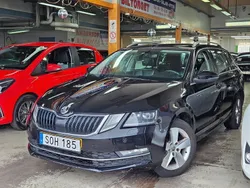 Gul Begagnad 2018 Skoda Octavia Kombi | 89 999 kr