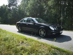 Mercedes E200