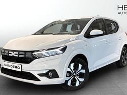 Vit (white) Ny 2025 Dacia Sandero Expression Halvkombi | 219 900 kr (Marknadspris)