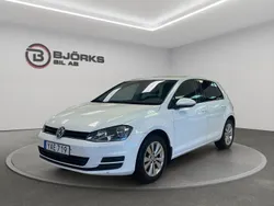 Vit Begagnad 2015 VW Golf VII Comfortline Halvkombi | 84 500 kr (Marknadspris)