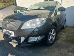 Svart Begagnad 2011 Skoda Fabia Elegance Halvkombi | 25 000 kr (Superpris)