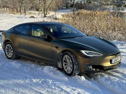 Vit Begagnad 2021 Tesla Model S Long Range Sedan | 390 000 kr (Marknadspris)