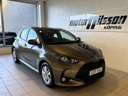 Grön Begagnad 2023 Mazda 2 Halvkombi | 209 500 kr (Marknadspris)