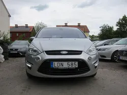 Grå Begagnad 2011 Ford S-MAX Business Edition Minibuss | 64 500 kr