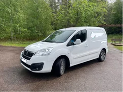 Begagnad 2018 Peugeot Partner Minibuss | 59 000 kr (Superpris)
