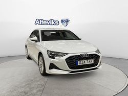 Vit Begagnad 2024 Audi A3 Sportback Advanced Halvkombi | 314 500 kr (Lite dyr)