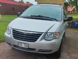 Silver Begagnad 2007 Chrysler Town & Country Minibuss | 54 000 kr