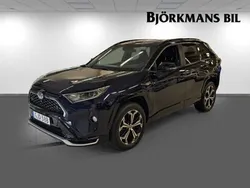 Blå Begagnad 2020 Toyota RAV4 Hybrid Premium SUV | 399 000 kr (Marknadspris)