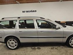 Grå Begagnad 2004 Volvo V70 Business Edition Kombi | 29 900 kr (Marknadspris)