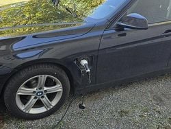 Svart Begagnad 2017 BMW 330e Sport Line Sedan | 180 000 kr (Marknadspris)