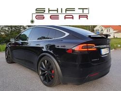 Obsidiansvart metallic | ultravitt läder Begagnad 2016 Tesla Model X SUV | 533 000 kr