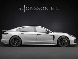 Grå Begagnad 2017 Porsche Panamera Turbo S Executive Sedan | 949 000 kr