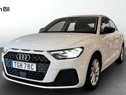 Vit Begagnad 2022 Audi A1 Sportback Proline Halvkombi | 209 000 kr (Marknadspris)