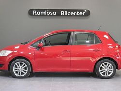 Röd Begagnad 2008 Toyota Auris Halvkombi | 44 900 kr (Marknadspris)