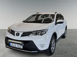 Vit Begagnad 2015 Toyota RAV4 Active SUV | 185 000 kr (Marknadspris)