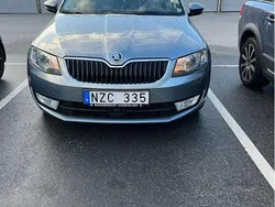 Begagnad 2014 Skoda Octavia Elegance Halvkombi | 80 900 kr (Marknadspris)