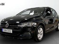 Svart Begagnad 2018 VW Polo Halvkombi | 149 900 kr (Marknadspris)