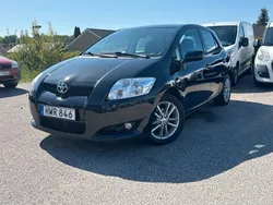 Svart Begagnad 2008 Toyota Auris Halvkombi | 74 900 kr (Lite dyr)