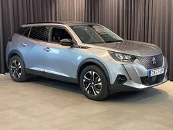 Grå Begagnad 2022 Peugeot e-2008 Allure SUV | 209 800 kr (Marknadspris)