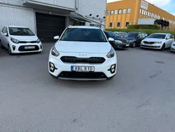 Vit Begagnad 2022 Kia Niro Advance SUV | 194 900 kr (Marknadspris)