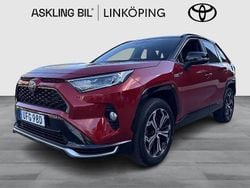 Röd Begagnad 2020 Toyota RAV4 Hybrid Premium SUV | 415 000 kr (Lite dyr)