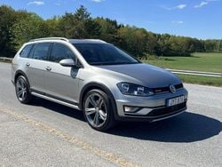 Silver Begagnad 2016 VW Golf Alltrack Kombi | 219 000 kr (Marknadspris)