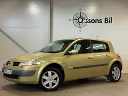Ljusgrön Begagnad 2003 Renault Mégane II Halvkombi | 29 900 kr (Lite dyr)