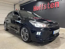 Svart Begagnad 2020 Kia Rio Halvkombi | 149 900 kr (Marknadspris)