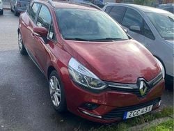 Röd Begagnad 2018 Renault Clio GrandTour Zen Kombi | 84 000 kr (Bra pris)
