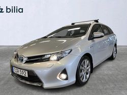 Silver Begagnad 2014 Toyota Auris Touring Sports Kombi | 119 900 kr (Marknadspris)