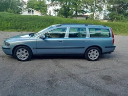 Blå Begagnad 2001 Volvo V70 Kombi | 98 000 kr