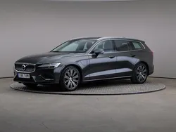 Mörkgrå Begagnad 2022 Volvo V60 Inscription Kombi | 345 000 kr (Marknadspris)
