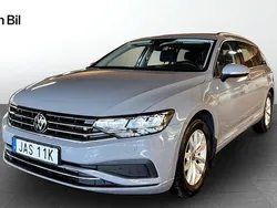 Grå Begagnad 2023 VW Passat Business Kombi | 309 900 kr (Marknadspris)