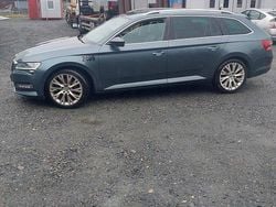 Grå Begagnad 2022 Skoda Superb Business Line Kombi | 195 000 kr (Dyr)