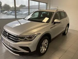 Silver Begagnad 2022 VW Tiguan Elegance SUV | 369 900 kr (Lite dyr)