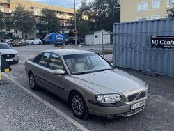 Brun Begagnad 2002 Volvo S80 Sedan | 49 500 kr