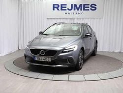 Grå Begagnad 2018 Volvo V40 CC Business Edition Kombi | 159 500 kr (Marknadspris)